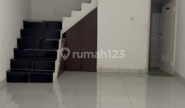 For Rent: 2-Storey Shop House in Rancamanyar Area 2