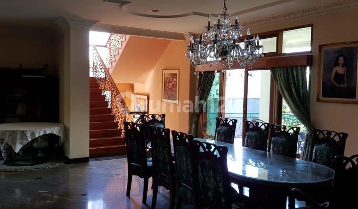 Dijual Rumah Daerah Pusat Kota Sukajadi 3 Lantai Mewah