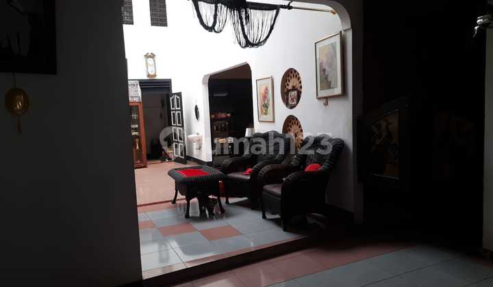 For Sale: House on Mohamad Toha Street, Regol, Bandung 2