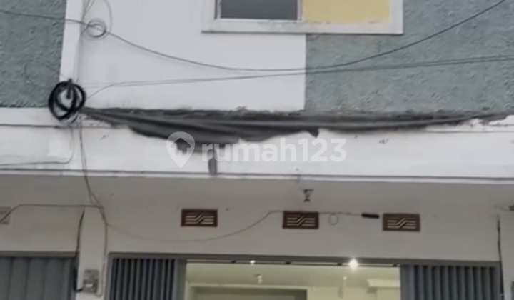 For Rent: 2-Storey Shop House in Rancamanyar Area