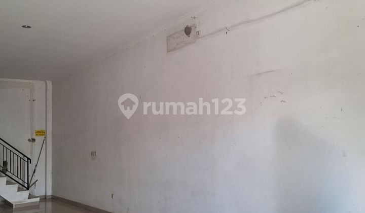 For Rent: Main Road Shop House in Bojongsoang Area 2