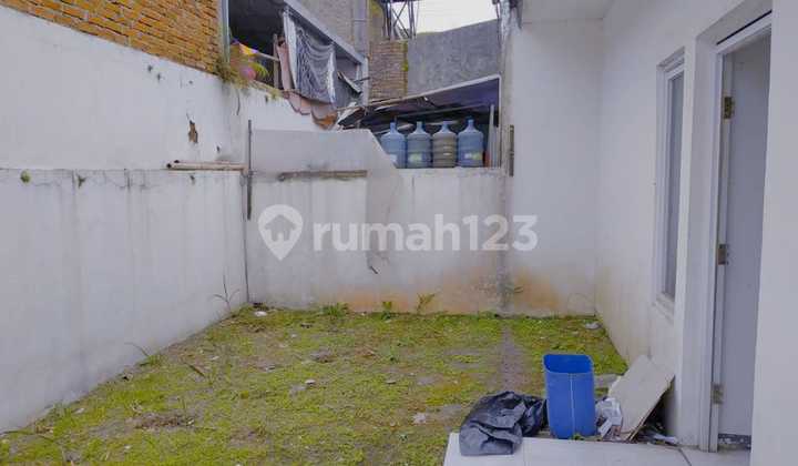 For Sale Cool Comfortable House Area: Bumi Parahyangan Complex, Cimahi
