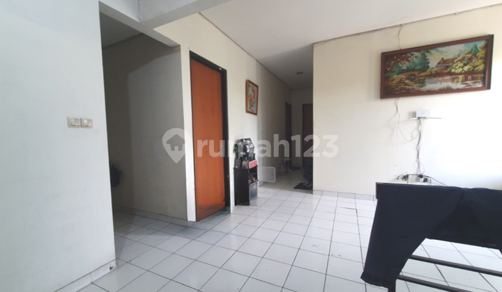 *Dijual**Rumah + Kost Komplek Holis*_*Pintu Masuk Rumah Terpisah Dgn Kost*_ *Dijual**Rumah + Kost Komplek Holis*_*Pintu Masuk Rumah Terpisah Dgn Kost*_