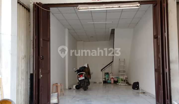 For Sale/Rent Strategic and Busy Shop House in Mekarwangi 2