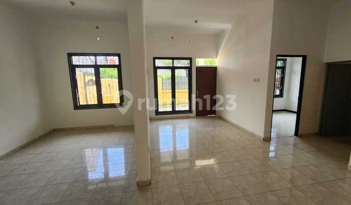 For Rent: 1-Story House Ready to Occupancy, Can Be Used for Office, Pratista Antapani Bandung 2
