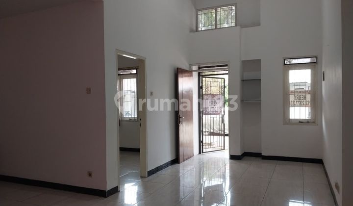 For Rent House Kota Baru Parahyangan Tatar Banyak Sumba