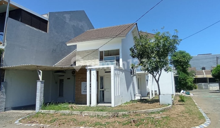 Dijual Cepat Rumah Letak Hook di Puri Surya Jaya