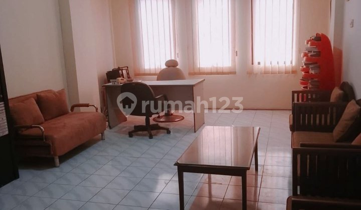 3.5-Storey Shophouse Located in Mangga Dua Surabaya 2