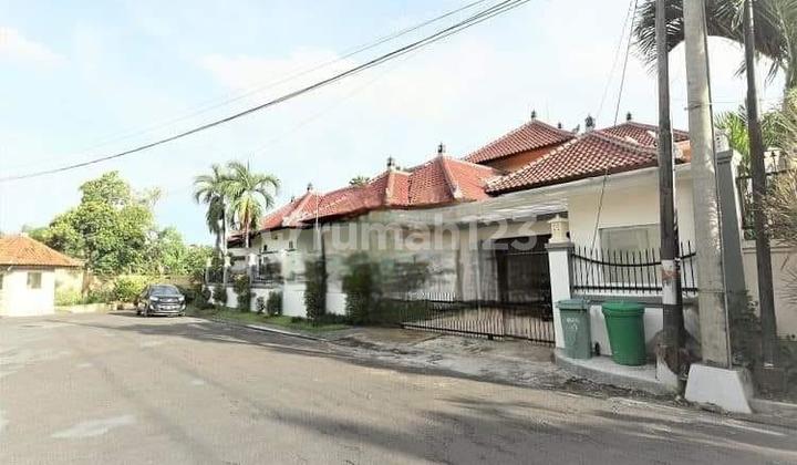 Serasa Tinggal di Villa Rumah Mewah yang Siap Huni Dekat Berbagai Fasum