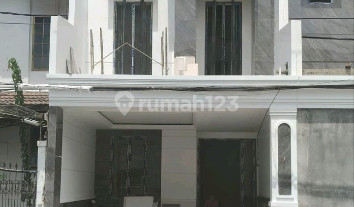 On Progress Rumah American Style Lokasi Kertajaya Indah Surabaya