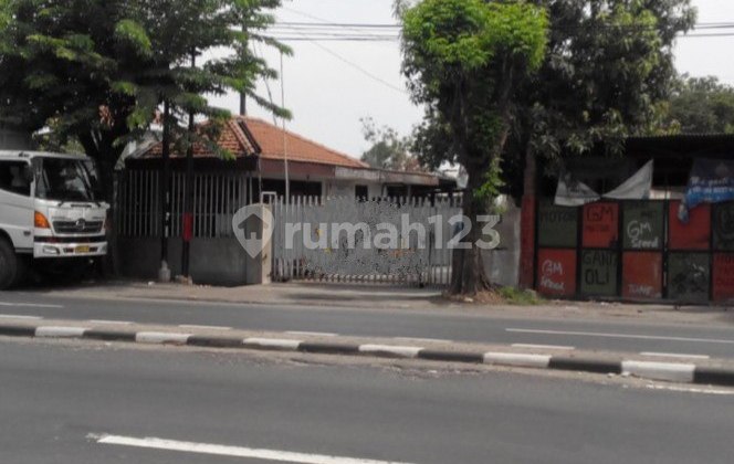 Berlokasi di Nol Jalan Raya Kletek Sidoarjo Bangunan Ex Pabrik Cocok untuk Industri atau Gudang Berlokasi di Nol Jalan Raya Kletek Sidoarjo Bangunan Ex Pabrik Cocok untuk Industri atau Gudang
