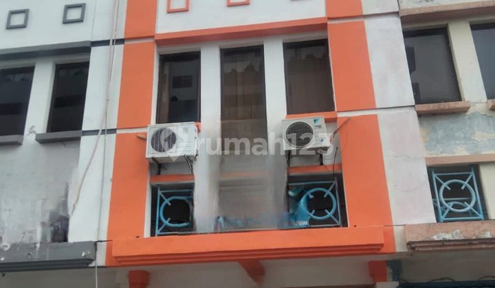Ruko 3,5 Lantai Berlokasi di Mangga Dua Surabaya Ruko 3,5 Lantai Berlokasi di Mangga Dua Surabaya