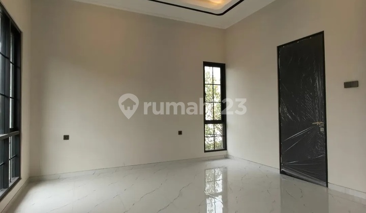 Brand New House Under 2 Billion Located in Manyar Jaya Surabaya 2