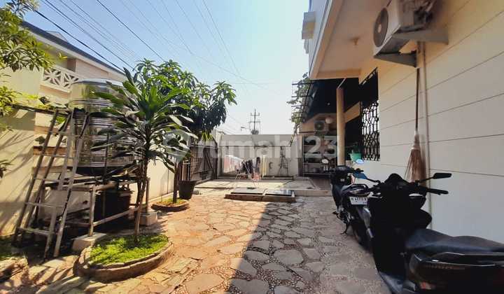 Rumah Bukit Sari di Boulevard 2