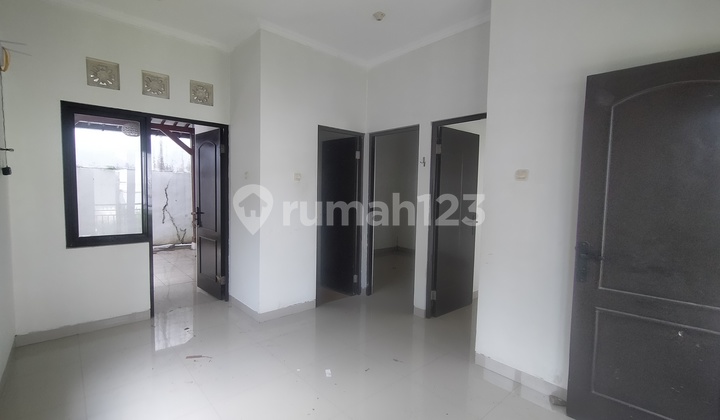 Rumah Teras Bali Siap Pakai di Boja 2