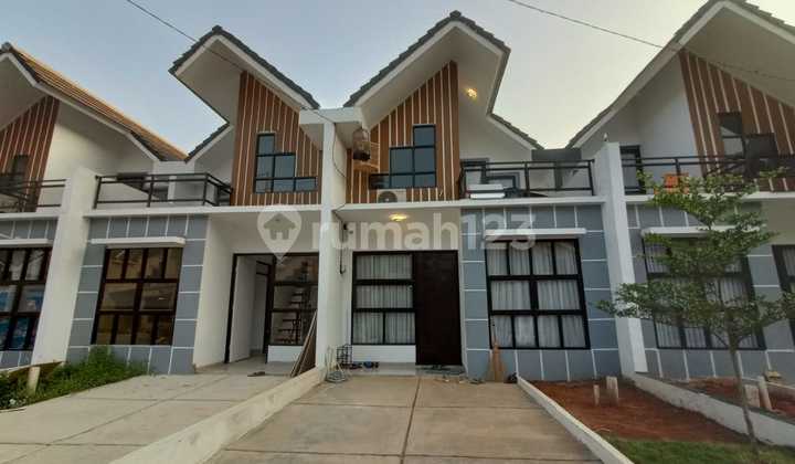 Rumah Mezzanine Balkon Murah Dekat Tol