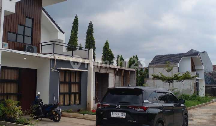 Mezzanin Balkon Dekat Stasiun Siap Huni 2