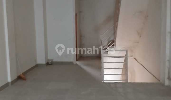 Ready to Occupy, Shop House, HGB 2