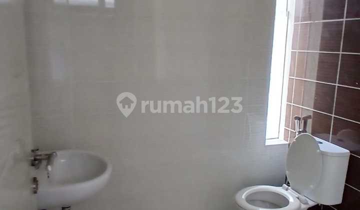 Dijual Rumah 2 Lantai Siap Huni dan Nayaman Akses Dekat 2