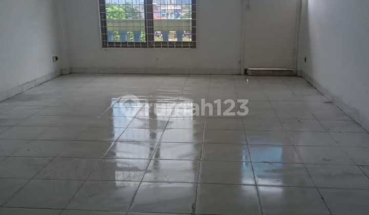 Dijual / Disewakan Ruko 4,5 Lantai Dilokasi Ramai Strategis Dipinggir Jalan Bukit Duri Tebet Jakarta Dijual / Disewakan Ruko 4,5 Lantai Dilokasi Ramai Strategis Dipinggir Jalan Bukit Duri Tebet Jakarta
