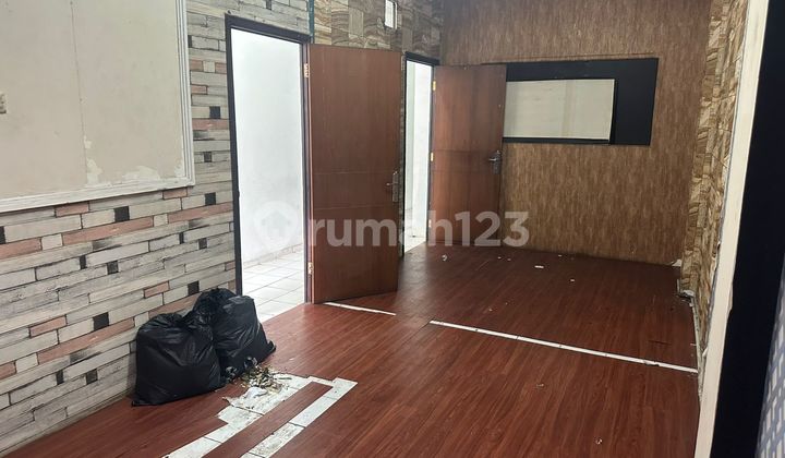 Disewakan Ruko Bagus 2 Lantai Siap Huni di Ciracas, Jakarta Timur