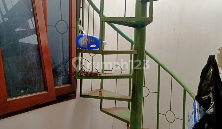 Disewakan Rumah Strategis Dijaticempaka Pondok Gede Bekasi 2