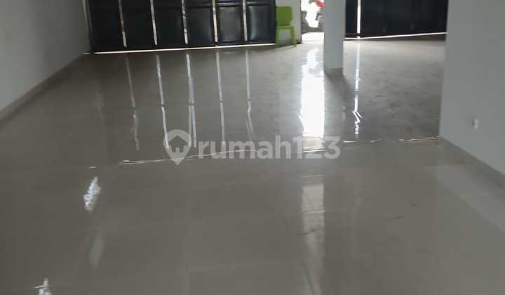 Bu Disewakan 2 Ruko Gandeng Plong Bagus Siap Pakai Strategis Dipinggir Jalan Raya Narogong Bekasi