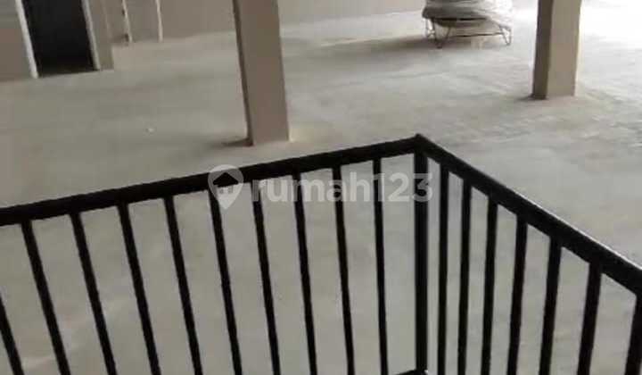 Dijua/ Disewakan Ruko Ukuran Besar Pakai Lift di Jatisampurna Kota Bekasi