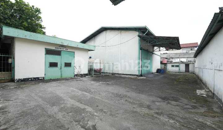 Dijual Bu Pabrik Sangat Strategis Dipinggir Jalan di Bekasi