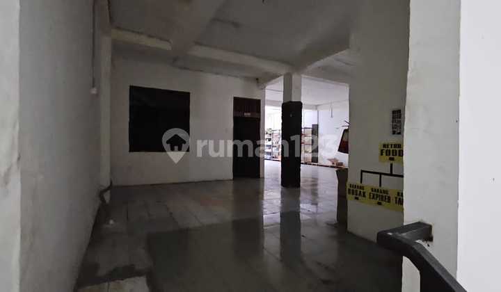 For Rent 2 Adjacent Strategic Shop Houses in Kalimalang, Duren Sawit East Jakarta