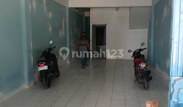 For Rent 2 Very Strategic Adjacent Shophouses in Bintara Jaya Bekasi 2