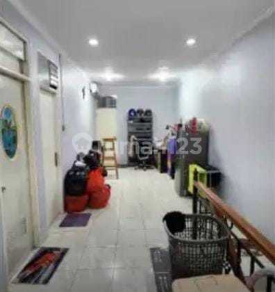 For Sale Beautiful Well-Maintained House in Taman Palem Lestari Jakarta Land Area: 120 m² Building Area: 180 m² 2 Floors 4 + 1 4 + 1 Bedrooms 2 + 1 Bathrooms Facing: Northeast Certificate: SHM Car Access: 3 Cars Selling Price: 2.350 Billion (Nett) Martalena