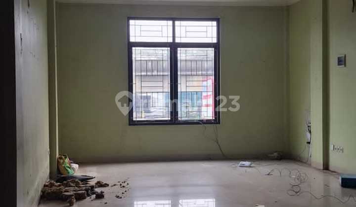 For Rent: Strategic Shop House in a Busy Location, Bukit Duri, Tebet, Jakarta 2