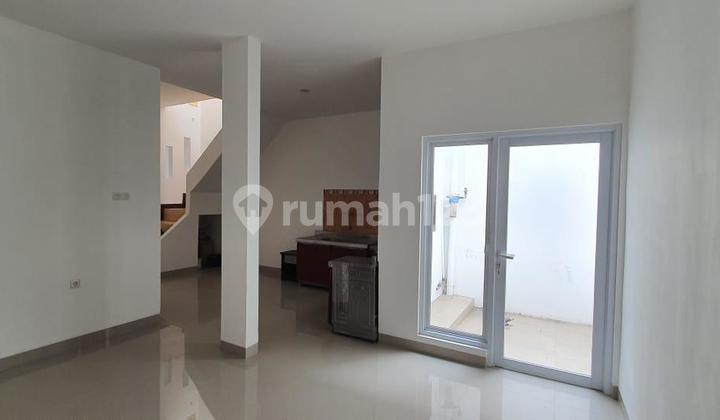 Dijual Rumah 2 LT Rapi di Pejuang Estate Harapan Indah Bekasi 2