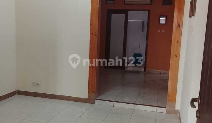 Disewakan Rumah Siap Huni Dalam Cluster Harapan Indah Bekasi 2