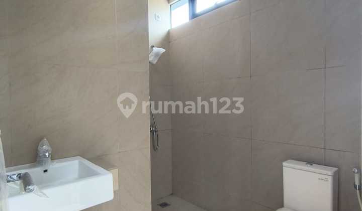 Rumah 2 Lantai Murah Fasilitas Lengkap Bebas Banjir 2