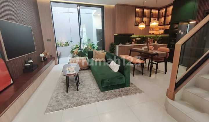 House, 2 Floors, Near Shopping Center, Near Toll Access 2