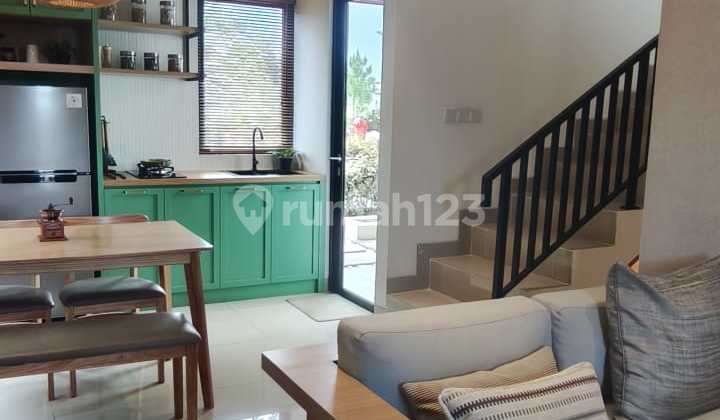 Rumah 2 Lantai Murah Full Fasilitas, Kabel Sudah Underground