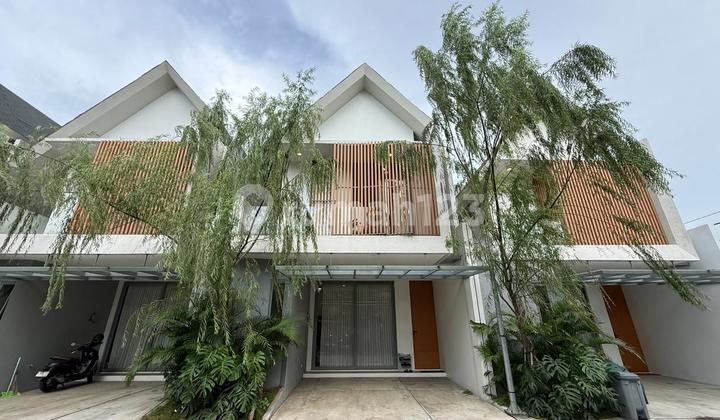 2-Story House in Cirendeu Cheap Flood-Free