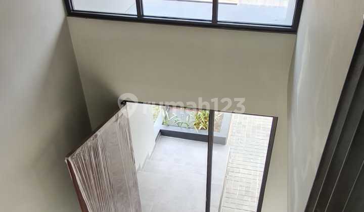 Rumah 2 Lantai Paling Murah Bebas Banjir 2