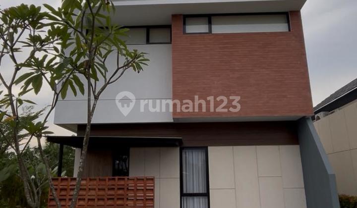 Rumah 2 Lantai Murah Full Fasilitas, Kabel Sudah Underground Rumah 2 Lantai Murah Full Fasilitas, Kabel Sudah Underground