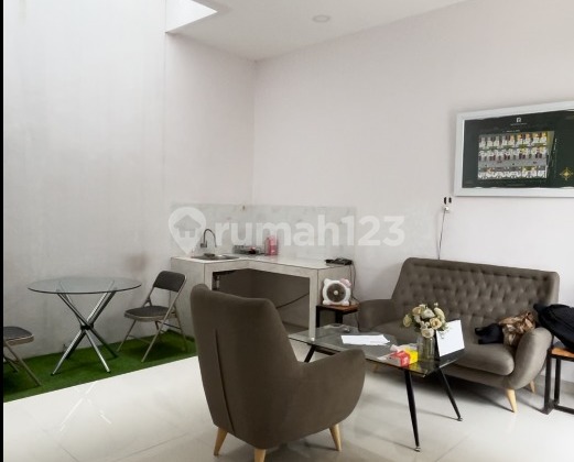 Rumah 2 Lantai Murah Bebas Banjir Lokasi Strategis