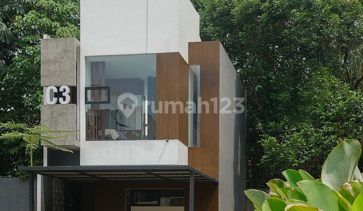 Rumah Murah 2 Lantai di Ciracas Lokasi Strategis Rumah Murah 2 Lantai di Ciracas Lokasi Strategis