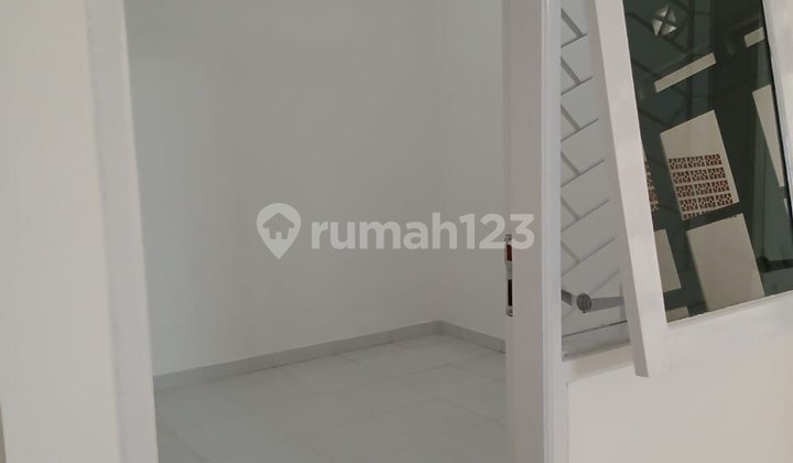 Furnished 2-Story House in Sulfat Park, Malang City 2