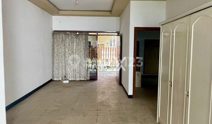 Rumah Klasik di Jalan Pulau-Pulau Malang 2