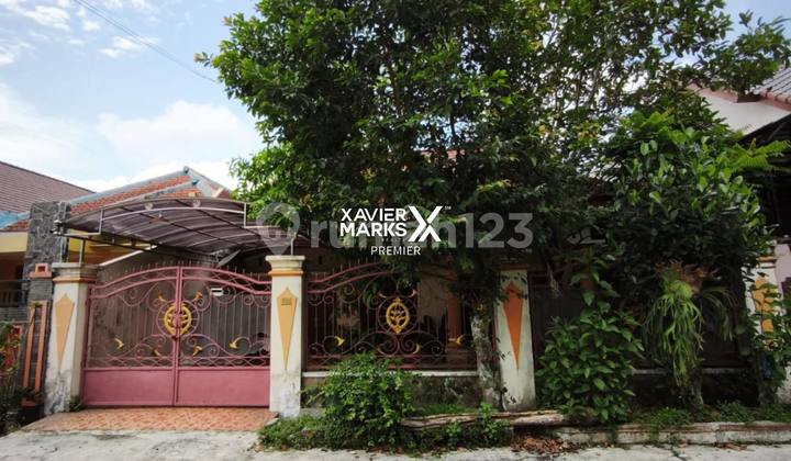 1-Story Ready-to-Occupy House Near Rampal & Lavatte Hospital, Malang City. 1-Story Ready-to-Occupy House Near Rampal & Lavatte Hospital, Malang City.