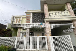 Rumah 2 Lantai Lokasi Premium Dekat Exit Tol Singosari Rumah 2 Lantai Lokasi Premium Dekat Exit Tol Singosari