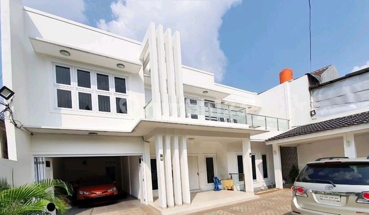 Rumah Kantor Modern di Jati Padang Pasar Minggu Jakarta Selatan