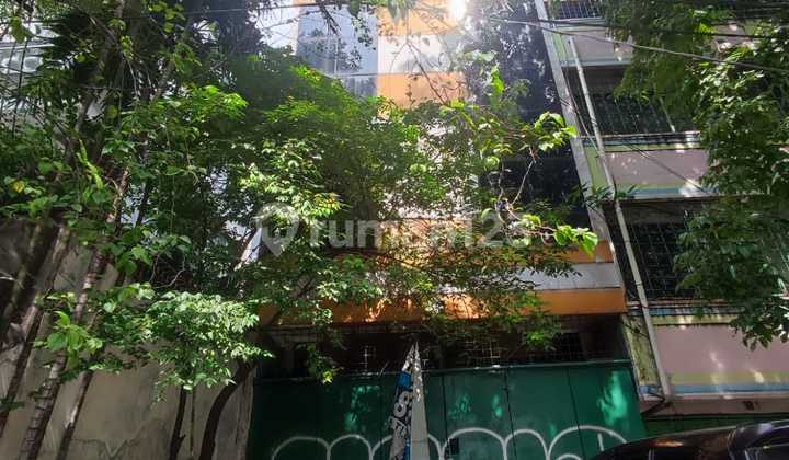 Auctioned 3-Storey Shop House at Jembatan Tiga, Penjaringan, North Jakarta, Strategically Located by the Roadside