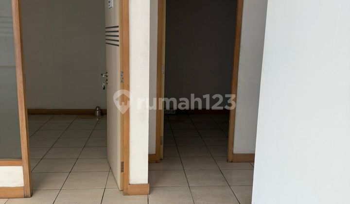 3-Unit Row Shop Facing Main Road, Strategically Located in Grand Puri Kencana Complex, West Jakarta 2